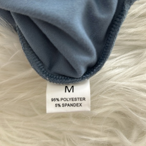 Eiffelt Blue Ruched Crop Tank Top Size Medium Sweetheart Neckline Y2K - Picture 7 of 9